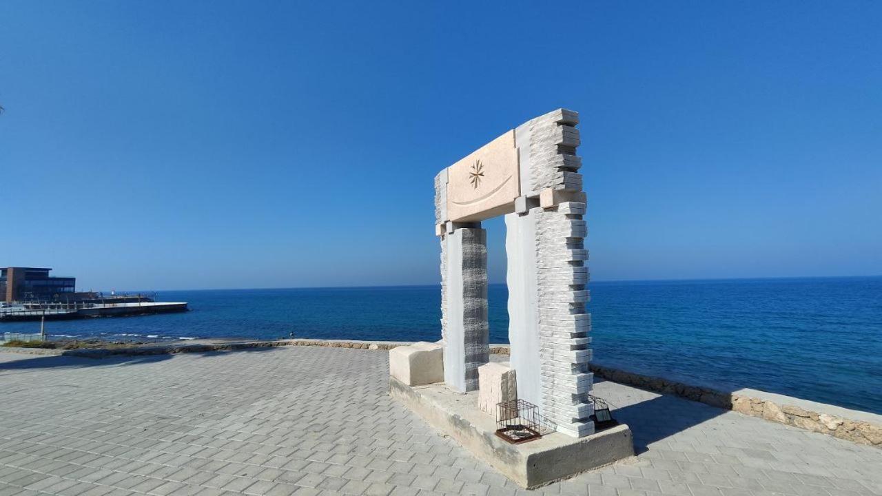 Weekend Apartments 2Br Les Amb Kyrenia  Esterno foto