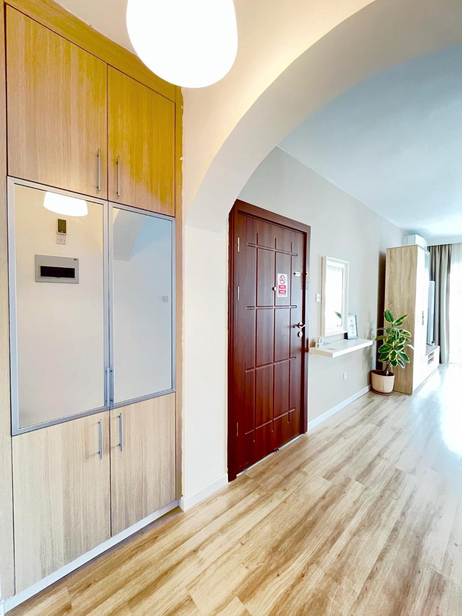 Weekend Apartments 2Br Les Amb Kyrenia  Esterno foto